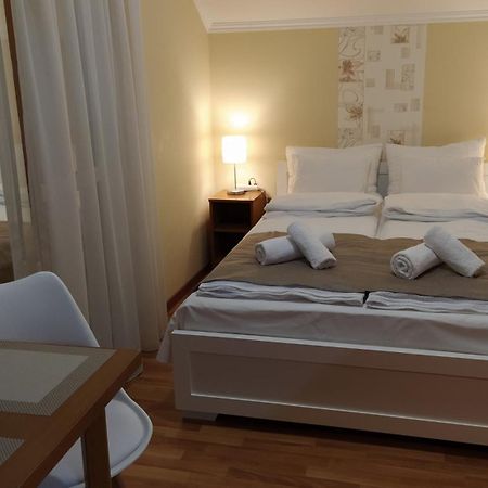 Gabi & Gabi Apartments Hajdúszoboszló المظهر الخارجي الصورة