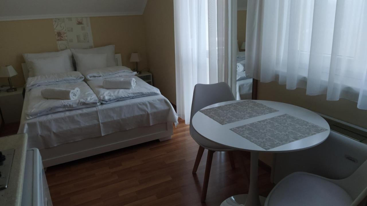 Gabi & Gabi Apartments Hajdúszoboszló المظهر الخارجي الصورة