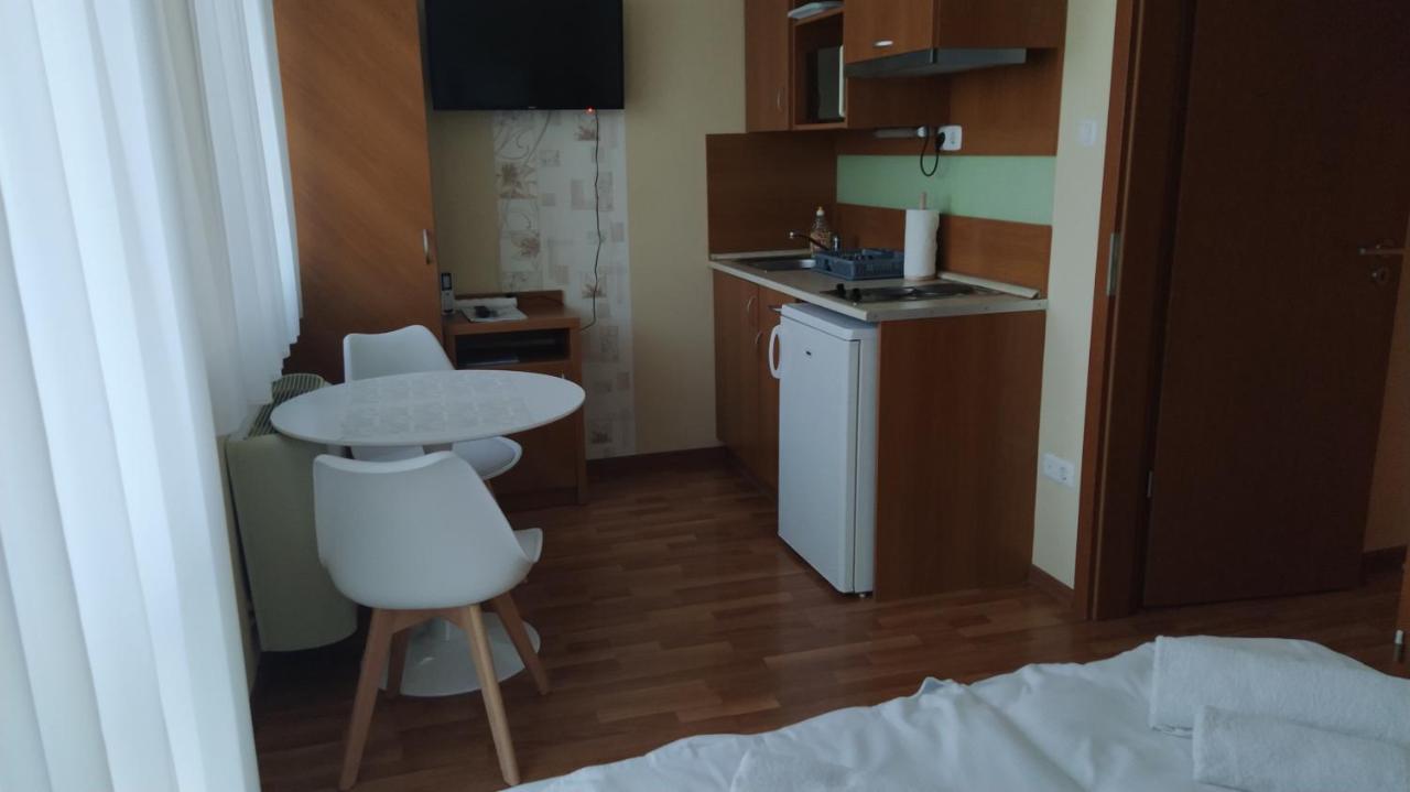 Gabi & Gabi Apartments Hajdúszoboszló المظهر الخارجي الصورة