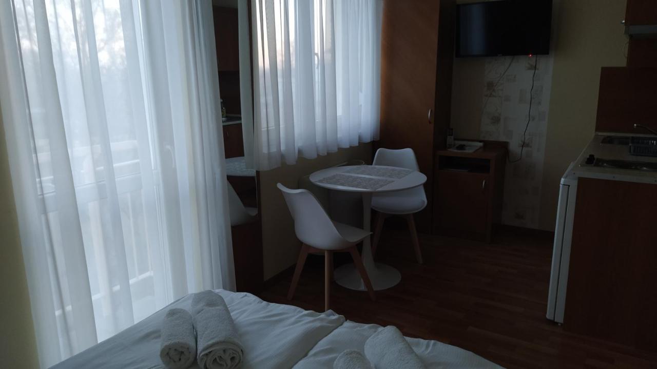 Gabi & Gabi Apartments Hajdúszoboszló المظهر الخارجي الصورة