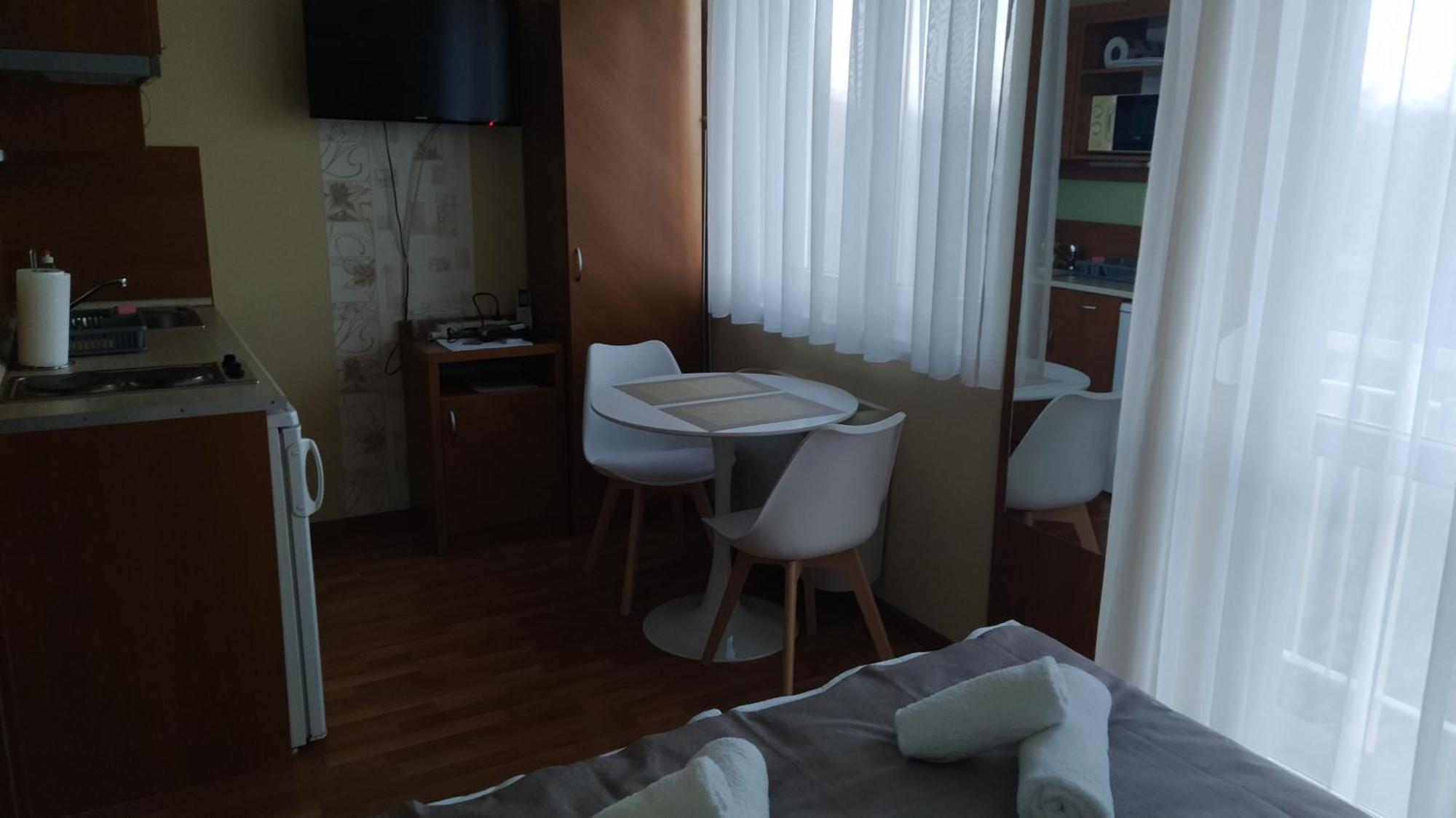 Gabi & Gabi Apartments Hajdúszoboszló المظهر الخارجي الصورة